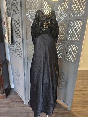 Vintafe Private Luxeries Elegant Black Backless Dress